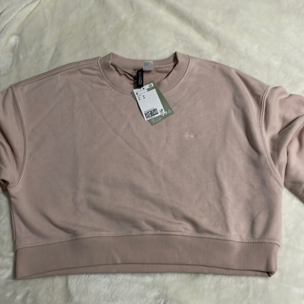 Divided light pink cropped sweater , size m ( women )